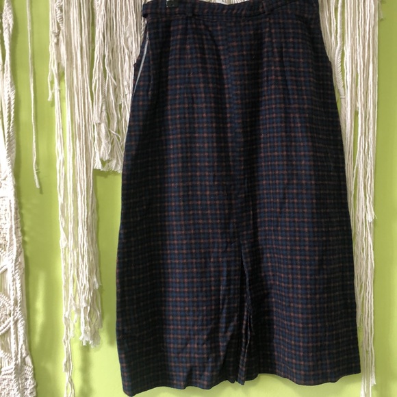 Vintage Wool blend plaid skirt - Picture 3 of 4